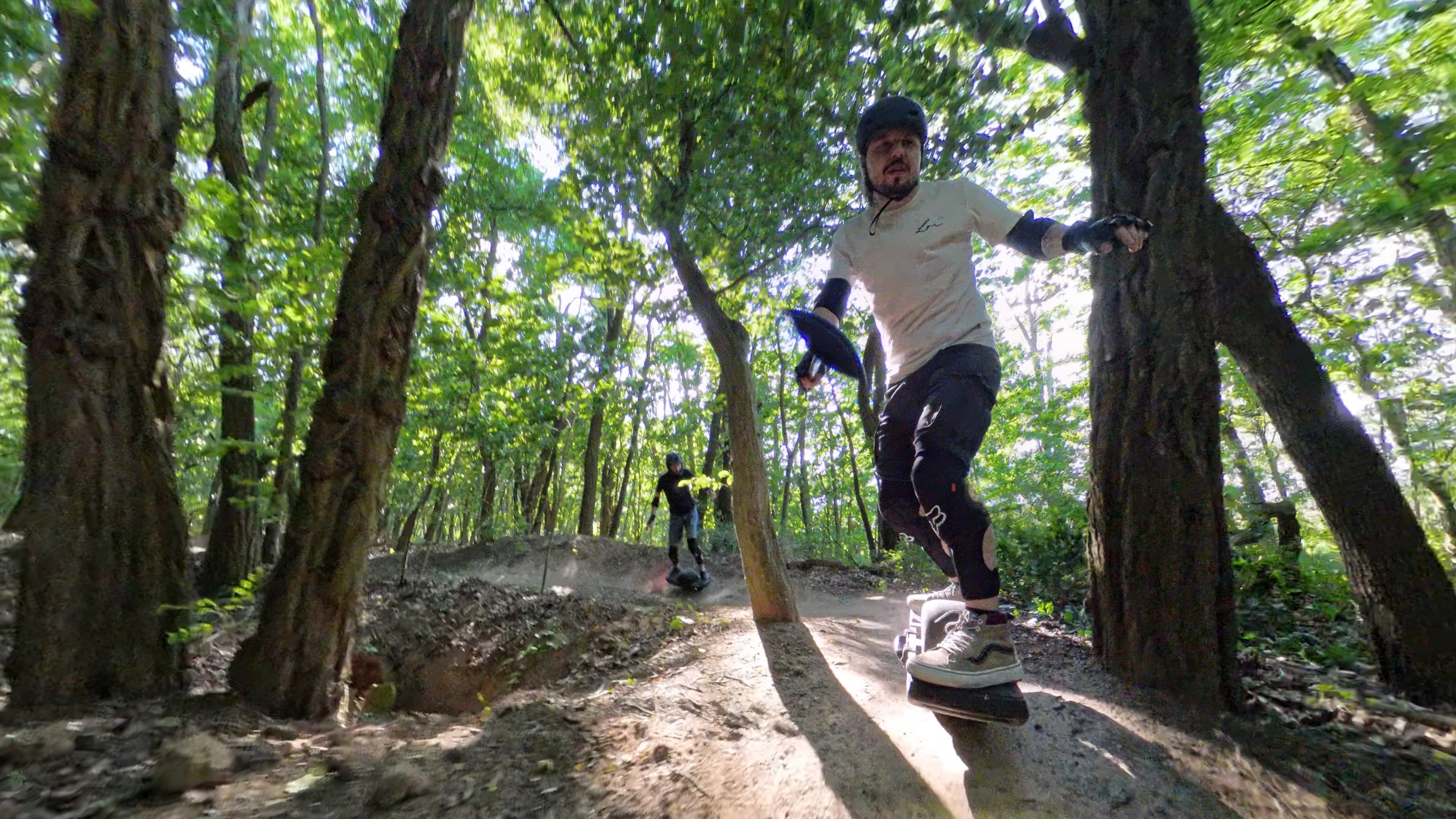 two onewheel raiders
